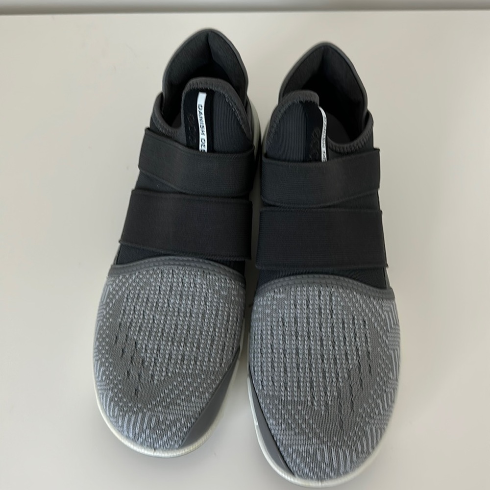 Ecco Slip-on Grey Knit Sneakers